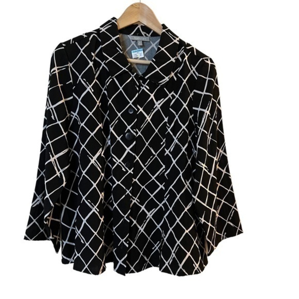 NWT Habitat Black & White Geometric Print Blouse w/ Fancy Buttons
